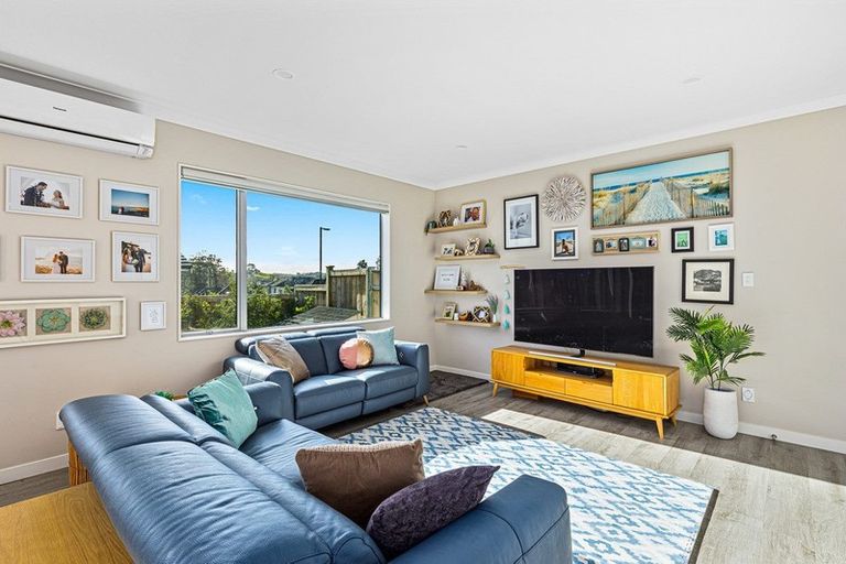 Photo of property in 95 Harris Drive, Silverdale, 0932