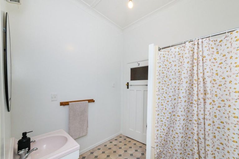 Photo of property in 22 Haydon Street, Roslyn, Palmerston North, 4414