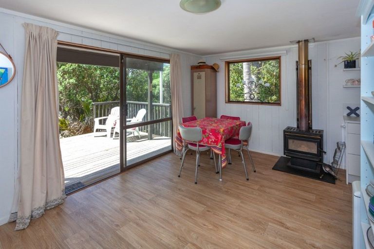 Photo of property in 232 Russell Bruce Place, Onemana, Whangamata, 3691