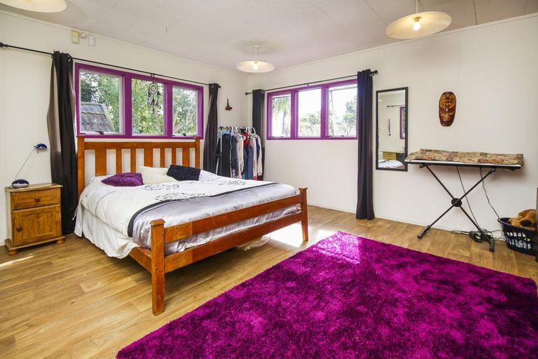 Photo of property in 20 Finlow Drive, Te Atatu South, Auckland, 0610