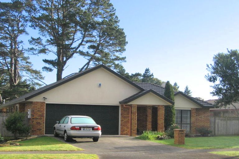 Photo of property in 137 Burswood Drive, Burswood, Auckland, 2013