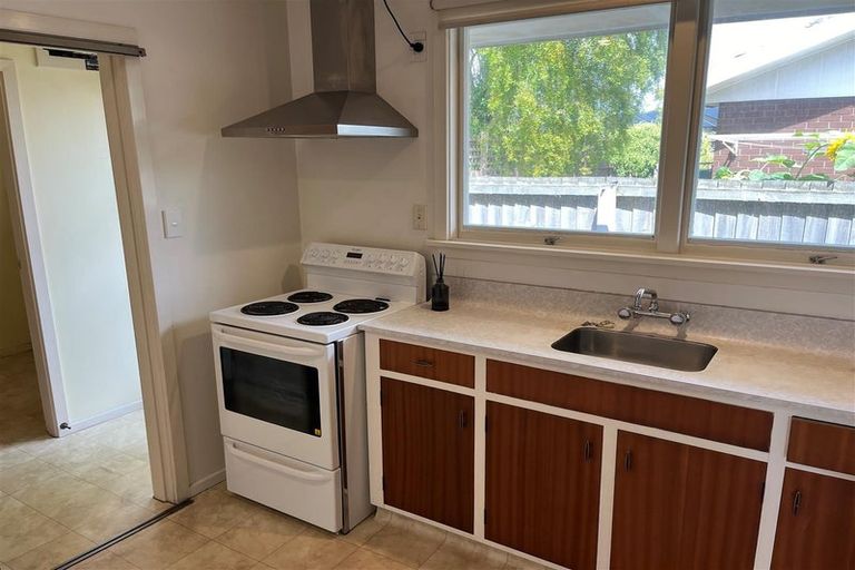 Photo of property in 2/12 Dellow Place, Spreydon, Christchurch, 8024