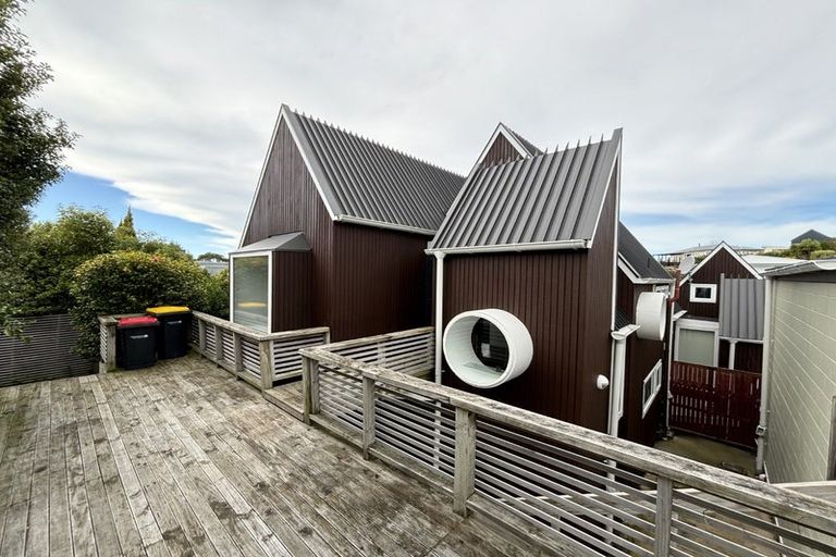 Photo of property in 1/99 Major Hornbrook Road, Mount Pleasant, Christchurch, 8081