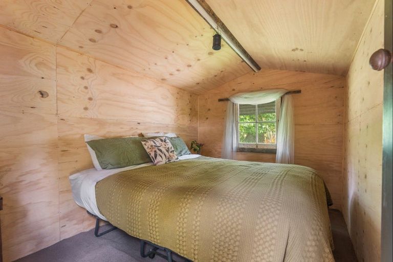 Photo of property in 418 Pahiatua Aokautere Road, Aokautere, Palmerston North, 4471