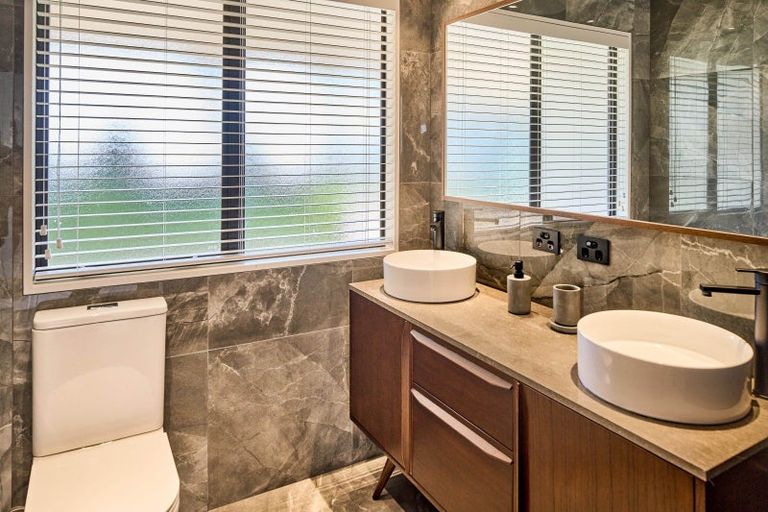 Photo of property in 3 The Palms, Raumati Beach, Paraparaumu, 5032