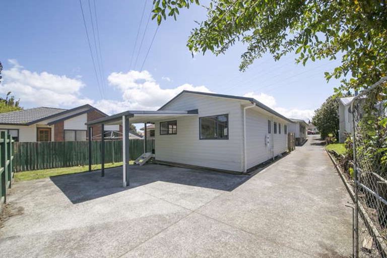 Photo of property in 21a Margate Road, Blockhouse Bay, Auckland, 0600