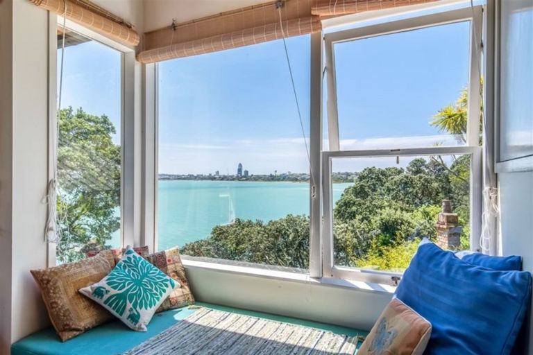 Photo of property in 5 Beresford Street, Bayswater, Auckland, 0622