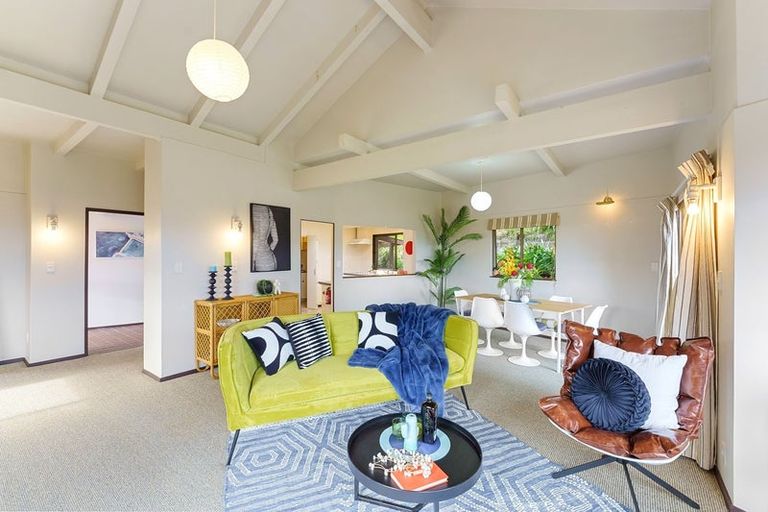 Photo of property in 19 Napier Grove, Waikanae Beach, Waikanae, 5036