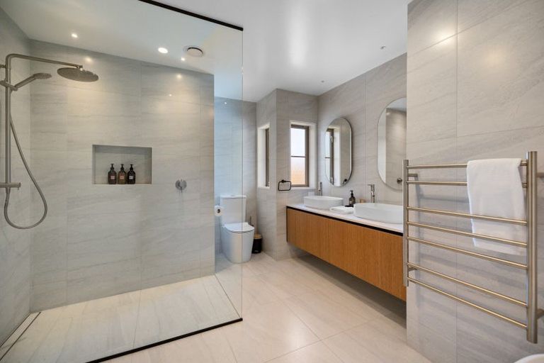 Photo of property in 49 Ridgecrest, Wanaka, 9305