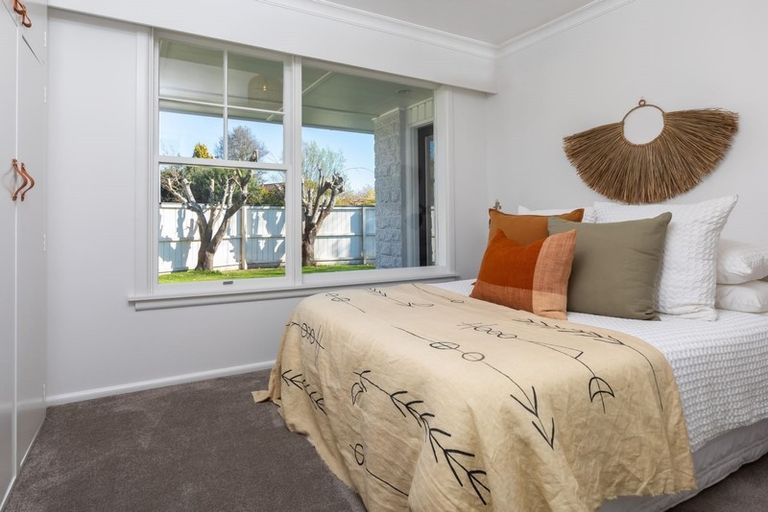 Photo of property in 298 Avonhead Road, Ilam, Christchurch, 8041