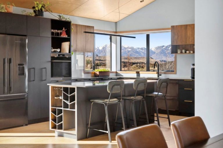 Photo of property in 9 Tahi Street, Albert Town, Wanaka, 9305