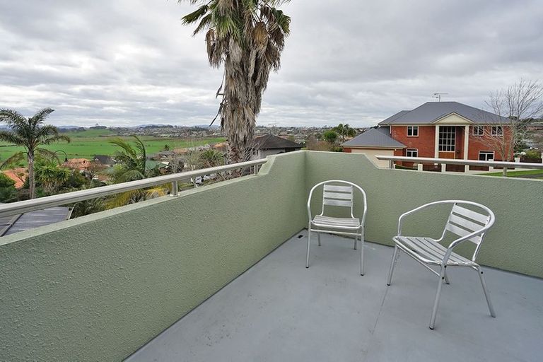 Photo of property in 52 Greenfield Drive, Western Heights, Hamilton, 3200