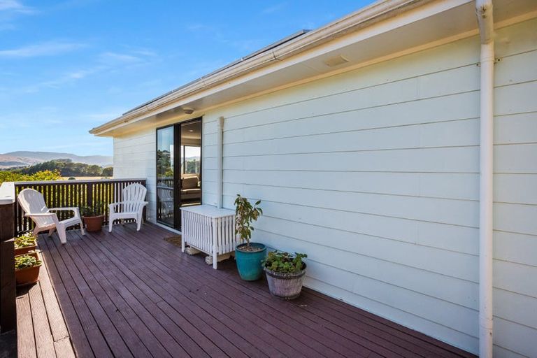 Photo of property in 37 Beaumaris Crescent, Ascot Park, Porirua, 5024