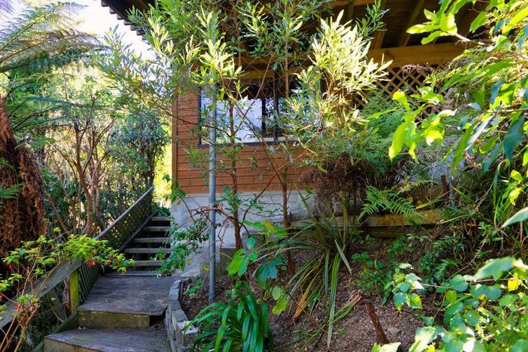 Photo of property in 6 Valley Road, Goose Bay, Kaikoura, 7374