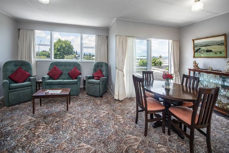 Photo of property in 114 West Street, Feilding, 4702