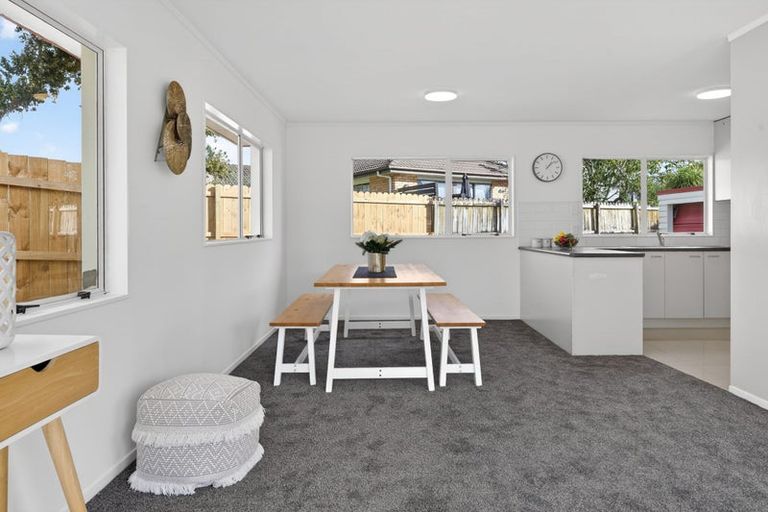 Photo of property in 10 Wairua Place, Pukekohe, 2120