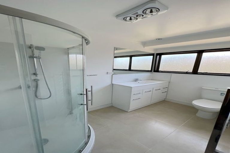 Photo of property in 1/64 Sunderlands Road, Half Moon Bay, Auckland, 2012