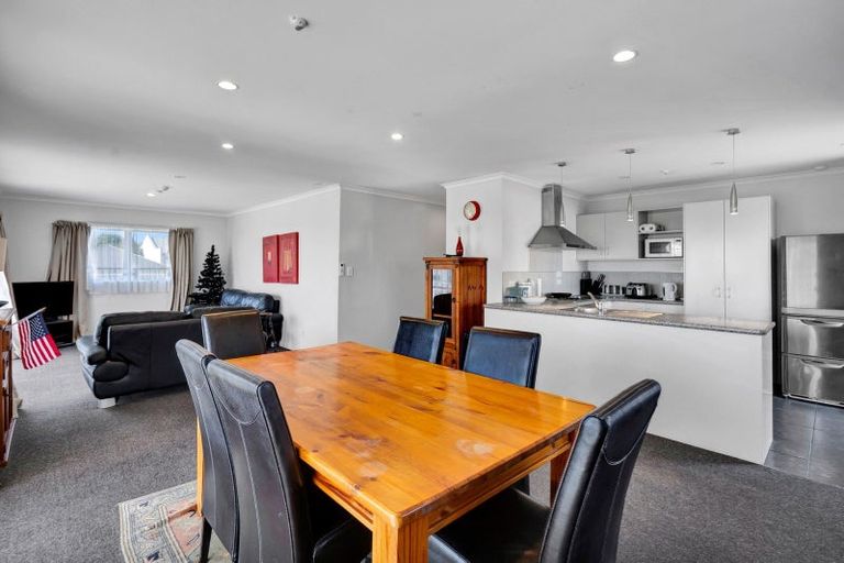 Photo of property in 138 Molesworth Street, New Plymouth, 4312