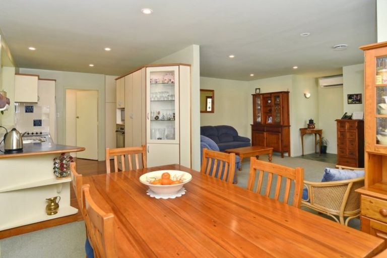 Photo of property in 237 Grimseys Road, Redwood, Christchurch, 8051