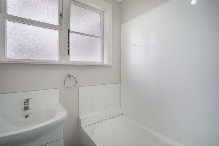 Photo of property in 24 Herrington Street, Foxton, 4814