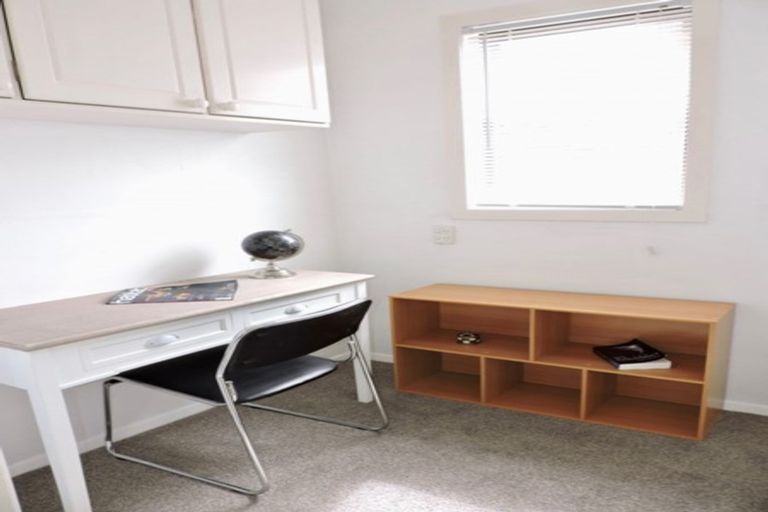 Photo of property in 13 Chester Road, Tawa, Wellington, 5028