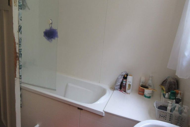 Photo of property in 68 Raroa Road, Kelburn, Wellington, 6012