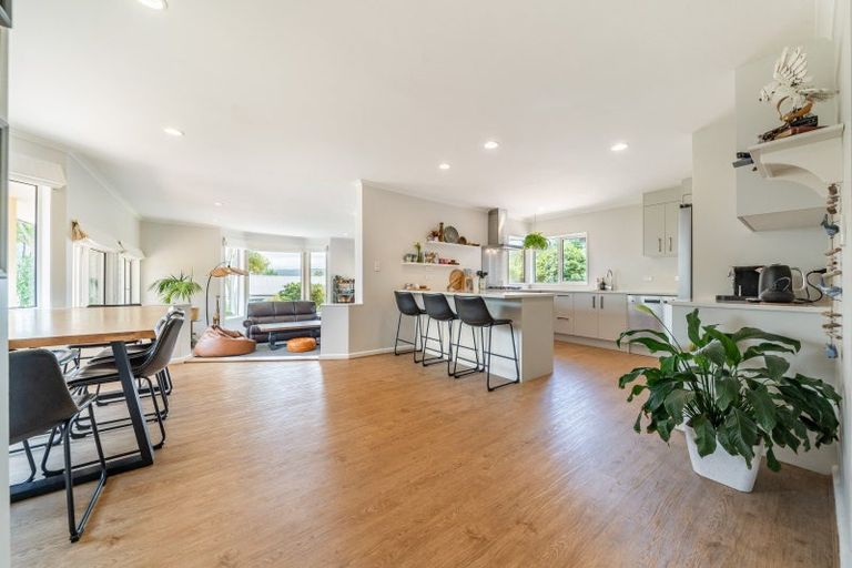 Photo of property in 7 Carlow Grove, Birchville, Upper Hutt, 5018