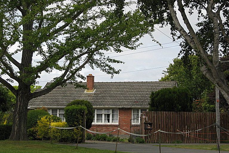 Photo of property in 11 Earnslaw Crescent, Bryndwr, Christchurch, 8053