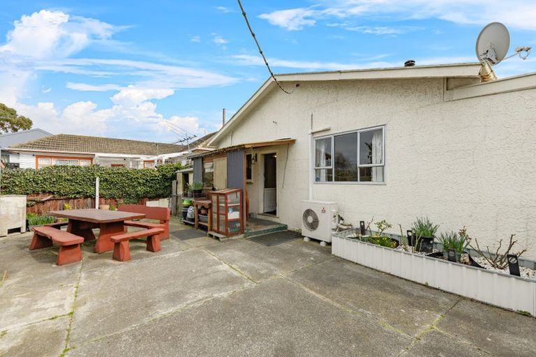 Photo of property in 60 Smith Street, Woolston, Christchurch, 8062