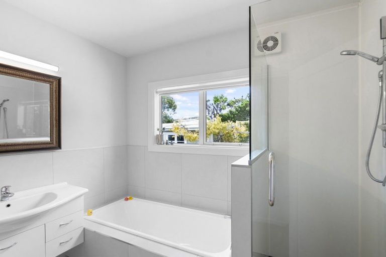 Photo of property in 211 Major Hornbrook Road, Mount Pleasant, Christchurch, 8081