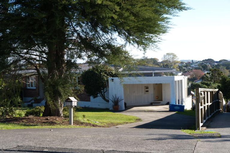 Photo of property in 116 Litten Road, Cockle Bay, Auckland, 2014