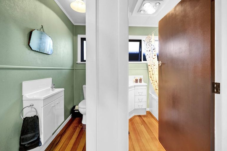 Photo of property in 17 Antonio Street, Stratford, 4332