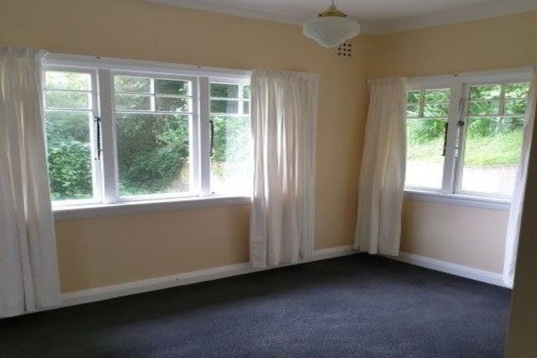 Photo of property in 1/51 Barnard Street, Wadestown, Wellington, 6012