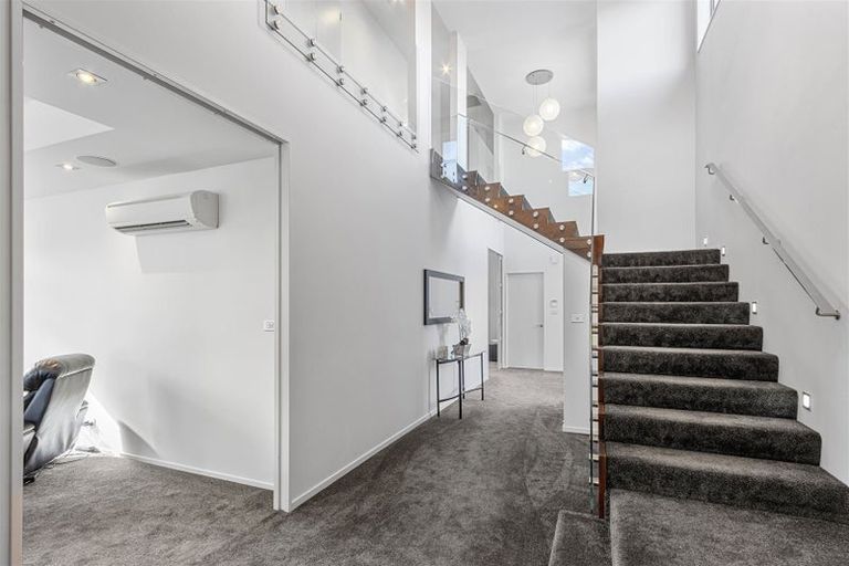 Photo of property in 97e Englefield Road, Northwood, Christchurch, 8051