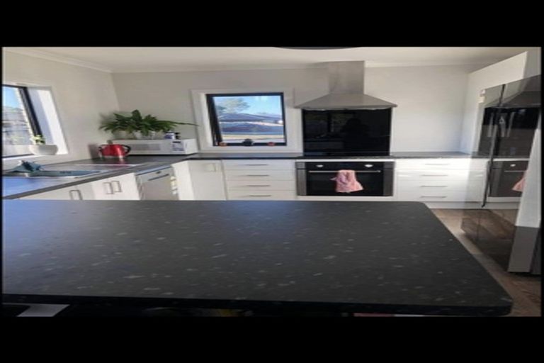 Photo of property in 9 Wescombe Grove, Feilding, 4702