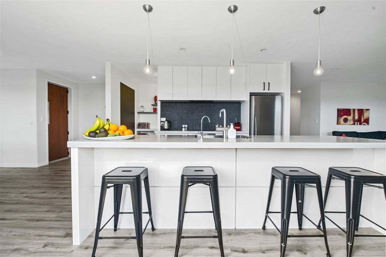 Photo of property in 120 The Boulevard, Papamoa Beach, Papamoa, 3118