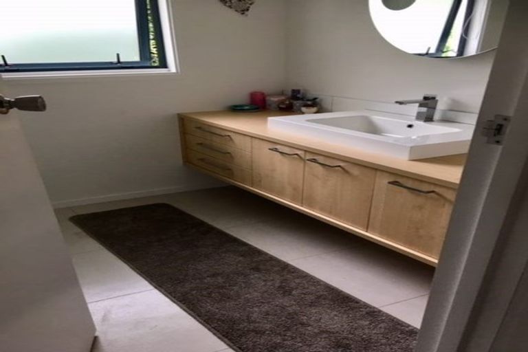 Photo of property in 166 Tenby Street, Wanaka, 9305