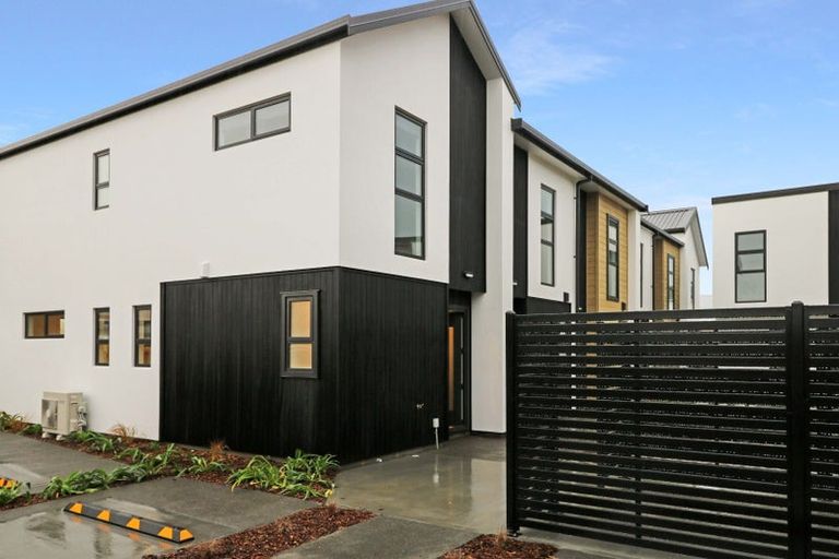Photo of property in 1/91 Oxford Terrace, Epuni, Lower Hutt, 5011