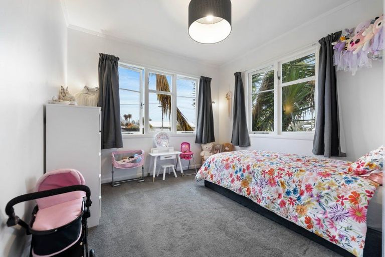 Photo of property in 12 Winter Street, Fairfield, Hamilton, 3214