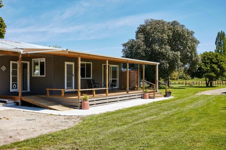 Photo of property in 32 Waihirere Domain Road, Waihirere, Gisborne, 4071
