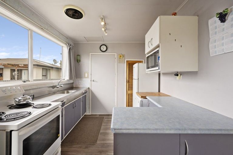 Photo of property in 910 Lawrence Street, Akina, Hastings, 4122