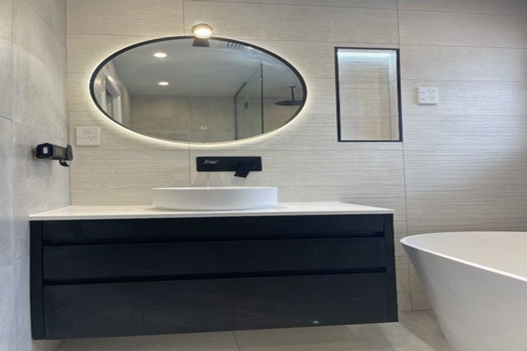 Photo of property in 6 Hiwihau Place, Glenfield, Auckland, 0629