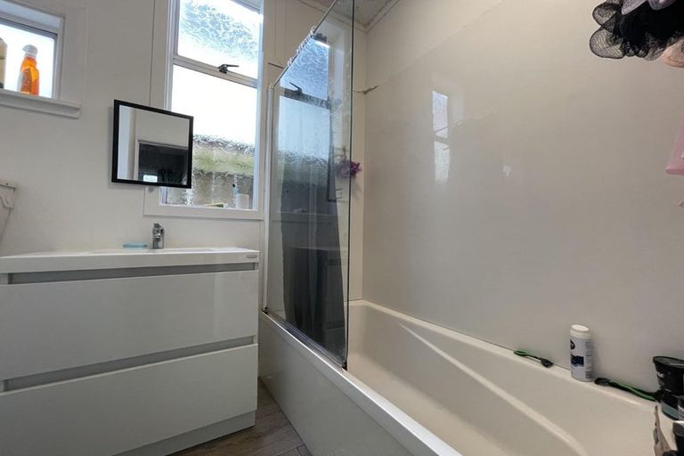 Photo of property in 10 Harper Street, Newtown, Wellington, 6021