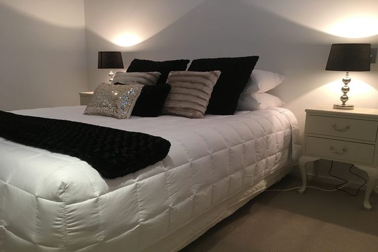 Photo of property in 10/30 London Quay, Picton, 7220