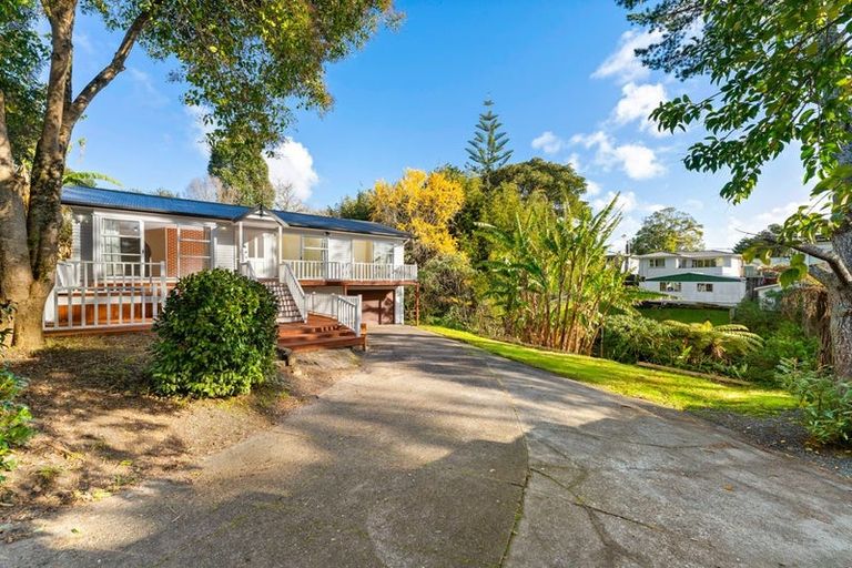 Photo of property in 34 Kingdale Road, Henderson, Auckland, 0610