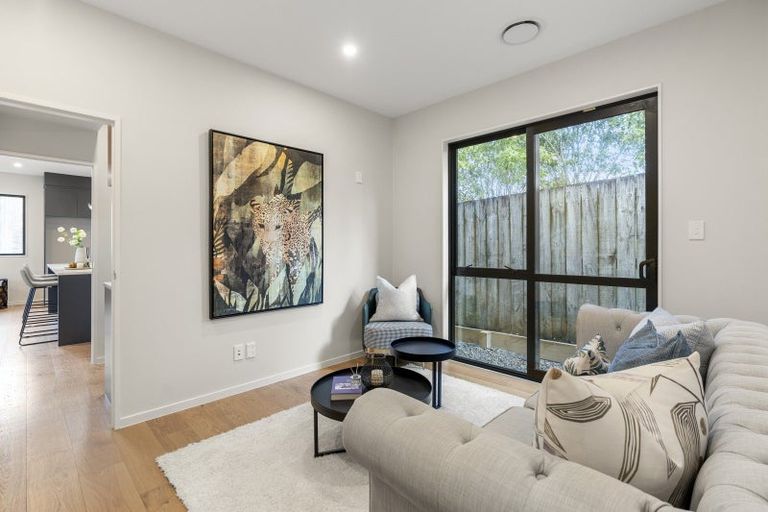 Photo of property in 38f Wicklam Lane, Greenhithe, Auckland, 0632