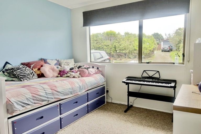 Photo of property in 32 Wisteria Grove, Maungaraki, Lower Hutt, 5010