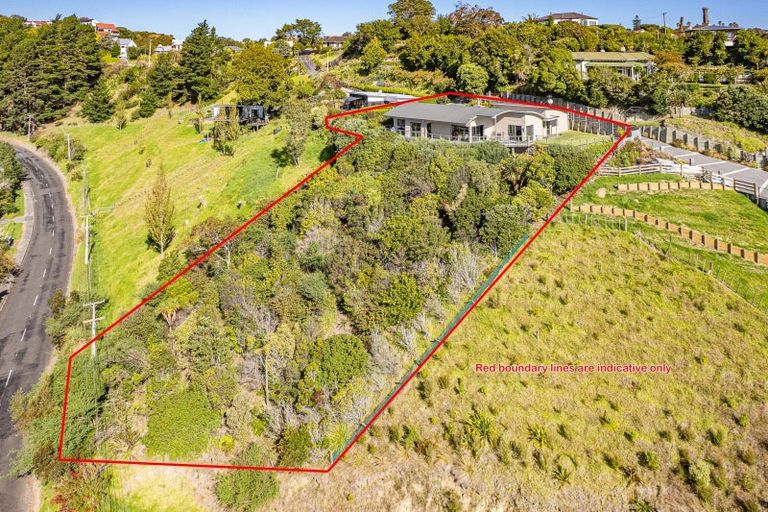 Photo of property in 1 Shakespeare Road, Bastia Hill, Whanganui, 4500