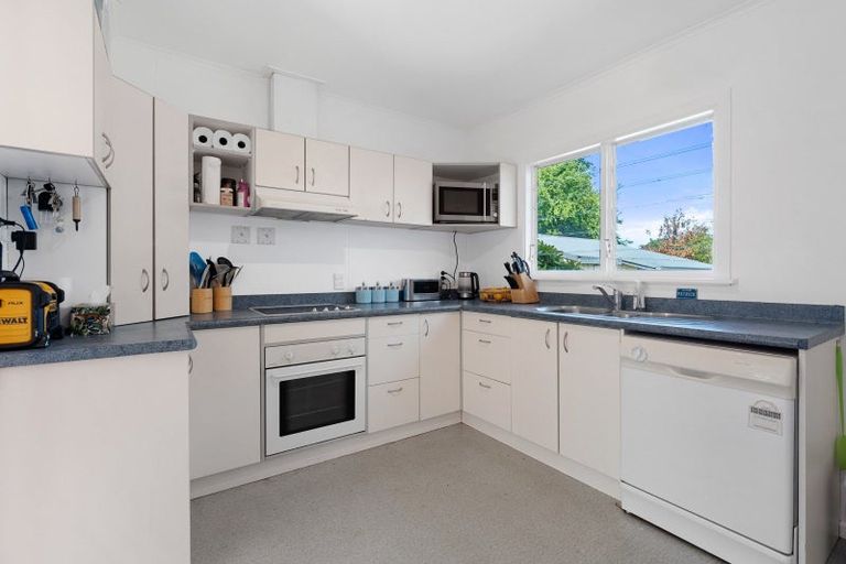 Photo of property in 11 Main Street, Greytown, 5712