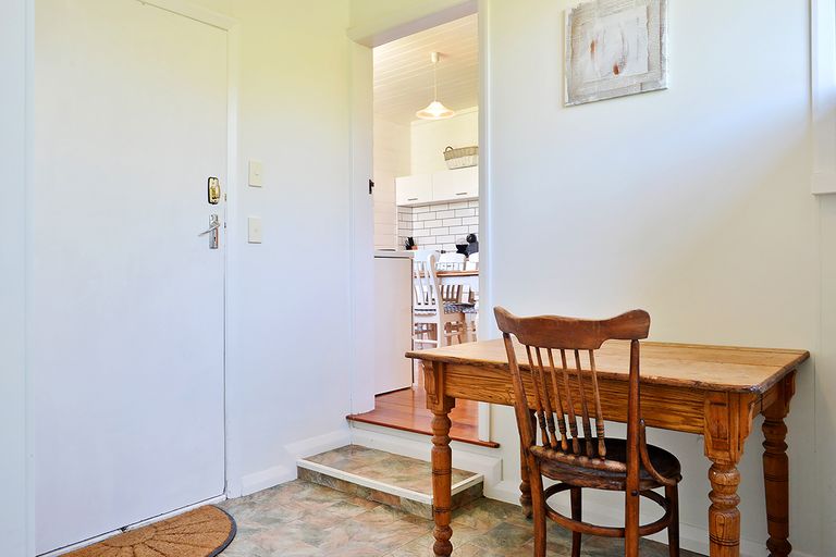 Photo of property in 4 Naples Street, Martinborough, 5711